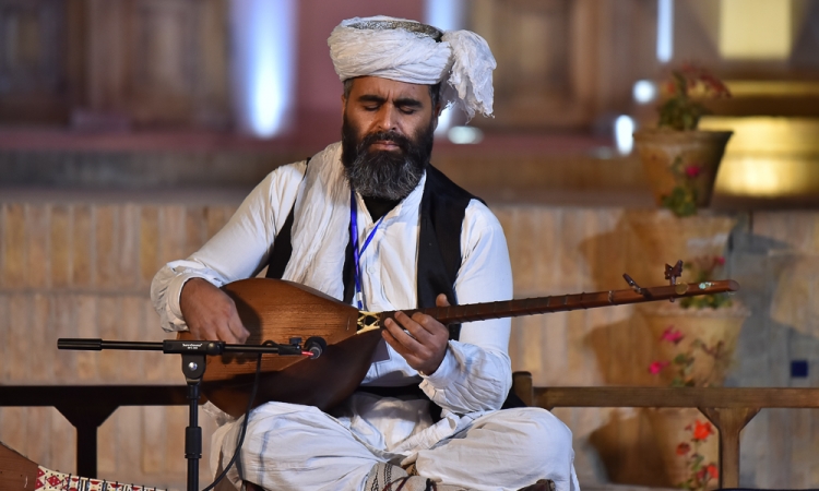 گزارش ویدئویی نخستین شب اجراهای چهاردهمین جشنواره موسیقی نواحی ایران